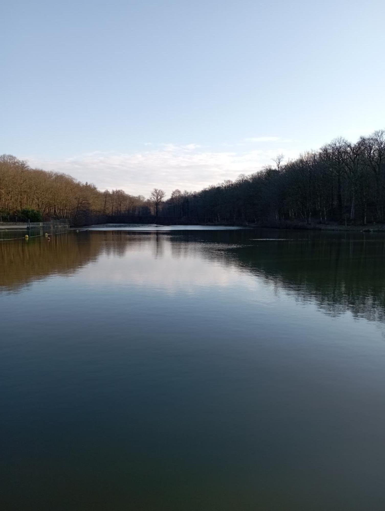 Hotel Ibis Les Etangs Des Moines Fourmies Zewnętrze zdjęcie