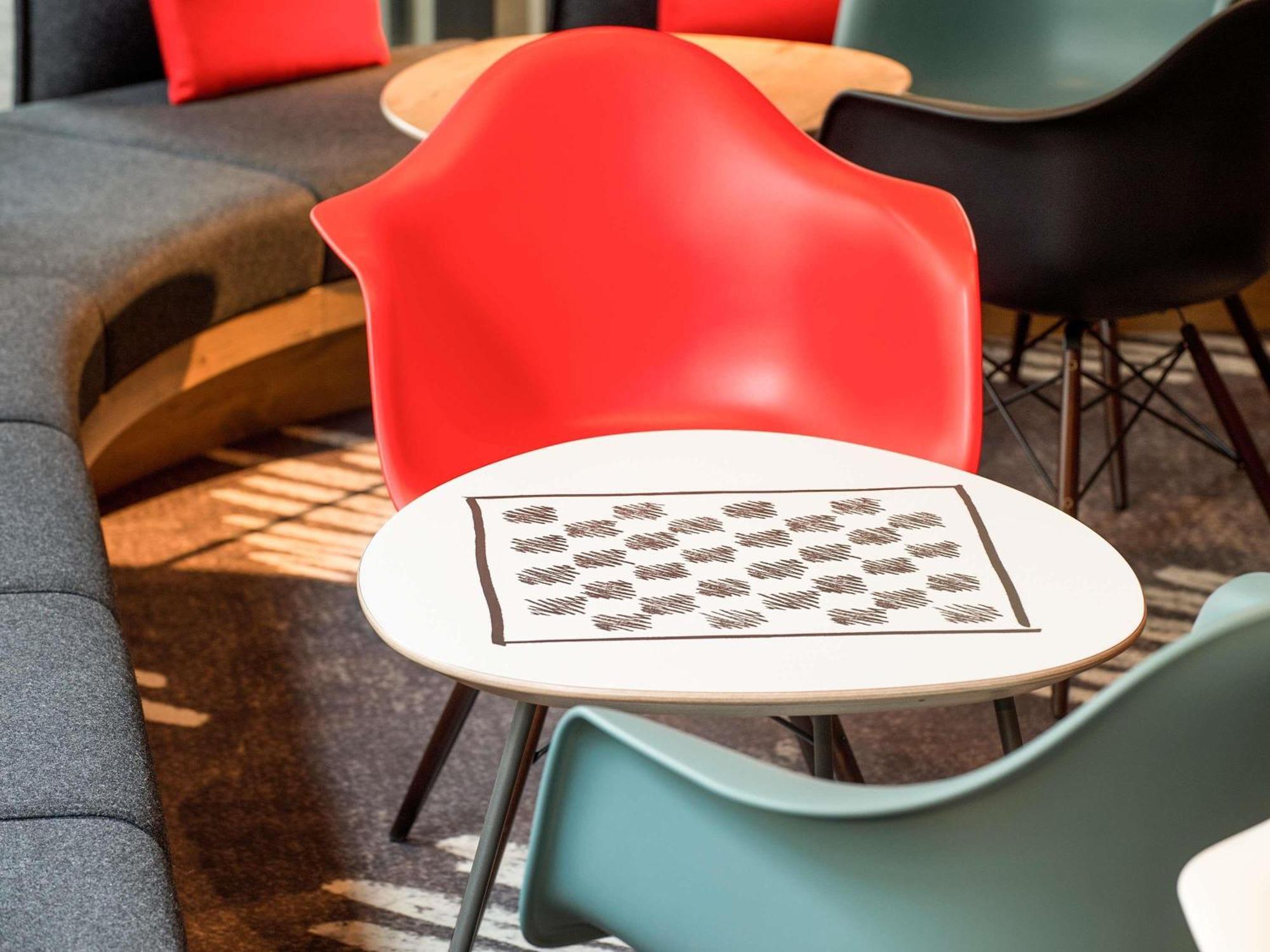 Hotel Ibis Les Etangs Des Moines Fourmies Zewnętrze zdjęcie