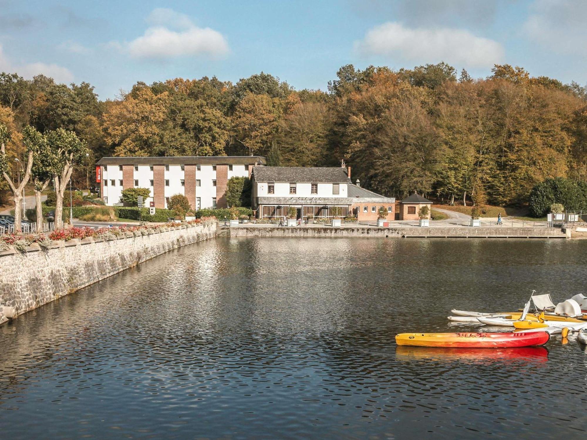 Hotel Ibis Les Etangs Des Moines Fourmies Zewnętrze zdjęcie
